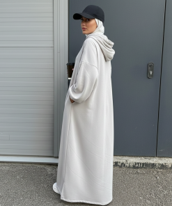 Alternative view of عباية العمرة بغطاء للرأس لون أبيض مقاس XL